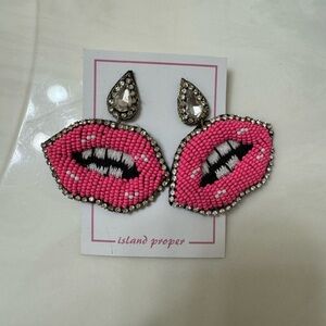 NWT pink lip earrings